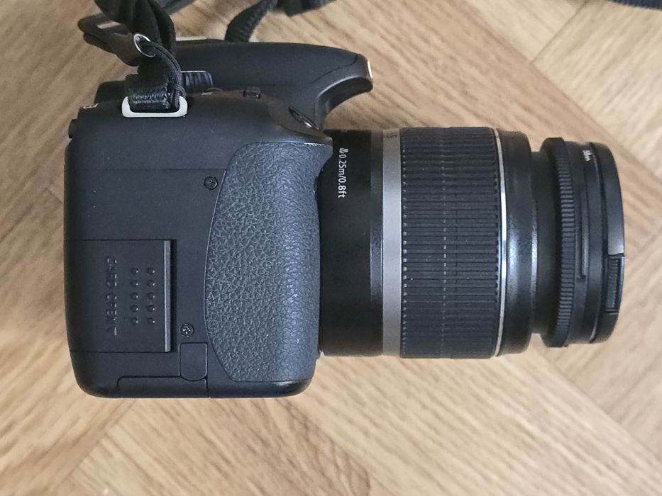 Canon EOS 550D EF-S 15 18-55 IS Kit