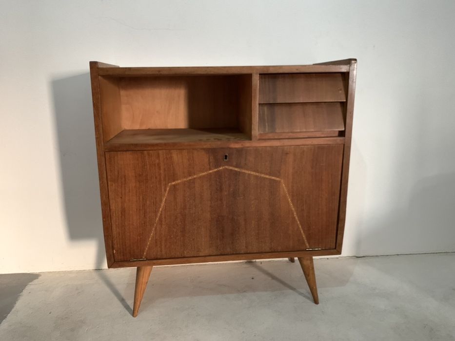 Móvel vintage Licoreiro