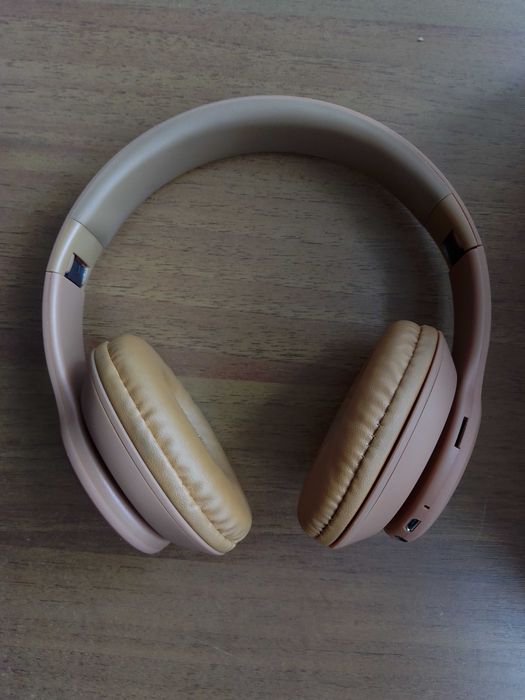 Беспроводные полноразмерные Bluetooth наушники E800BT Коричневые