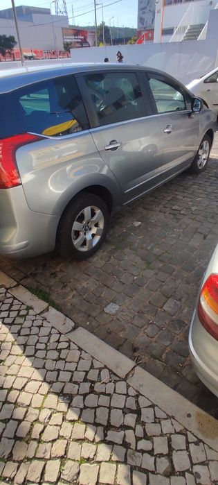 Peugeot 5008 Automático foto 4