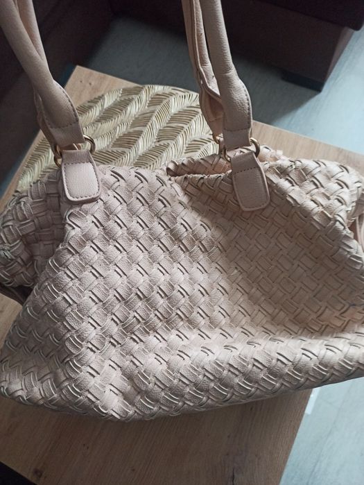 Torebka damska pleciona beżowa