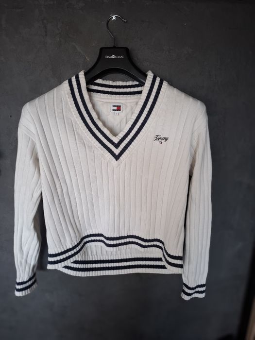 Klasyczny sweter na wiosnę Tommy Jeans