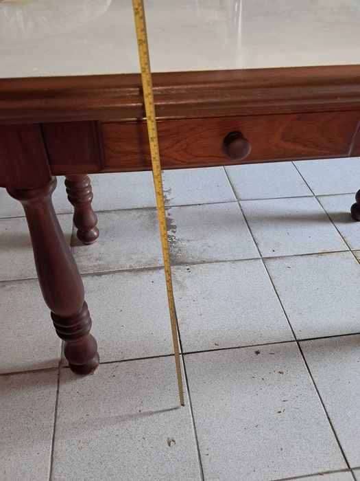 Mesa Cozinha + 3 cadeiras