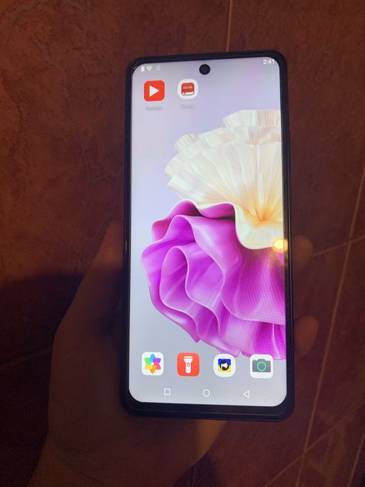 Продам телефон в робочому стані