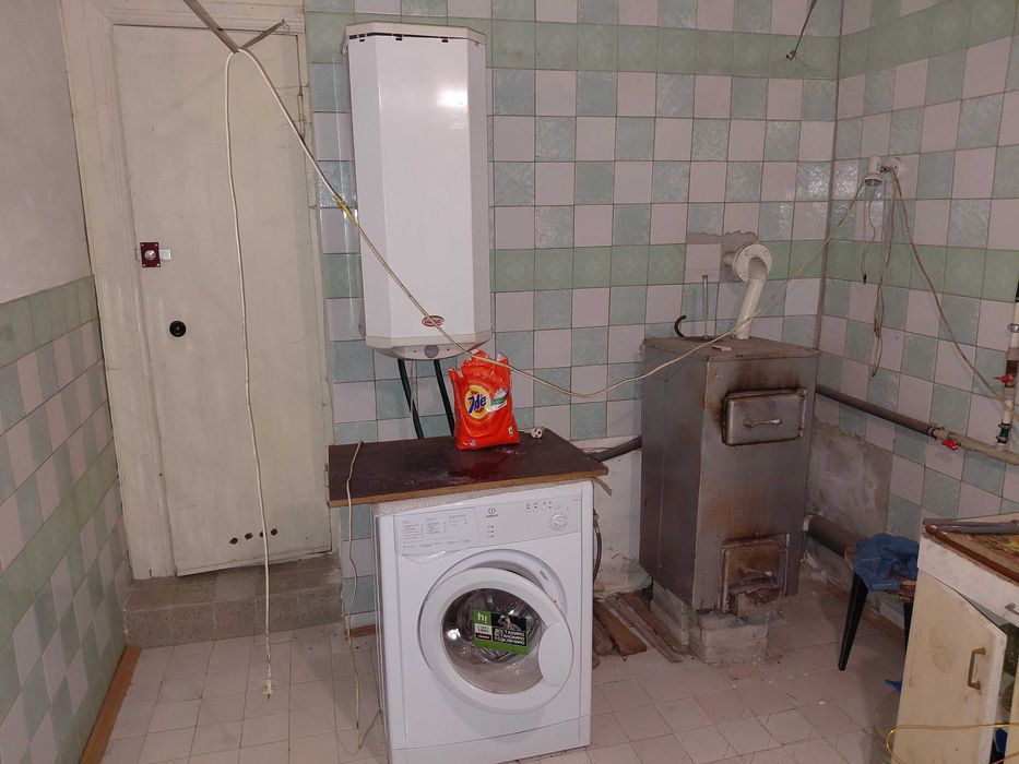 Продається великий будинок 170 кв.м в селі Вислобоки  - за 12 км від Львова