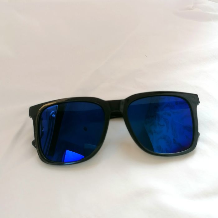 Óculos de Sol Retangulares de Lentes Azuis