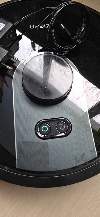 Робот пылесос zigma spark 980