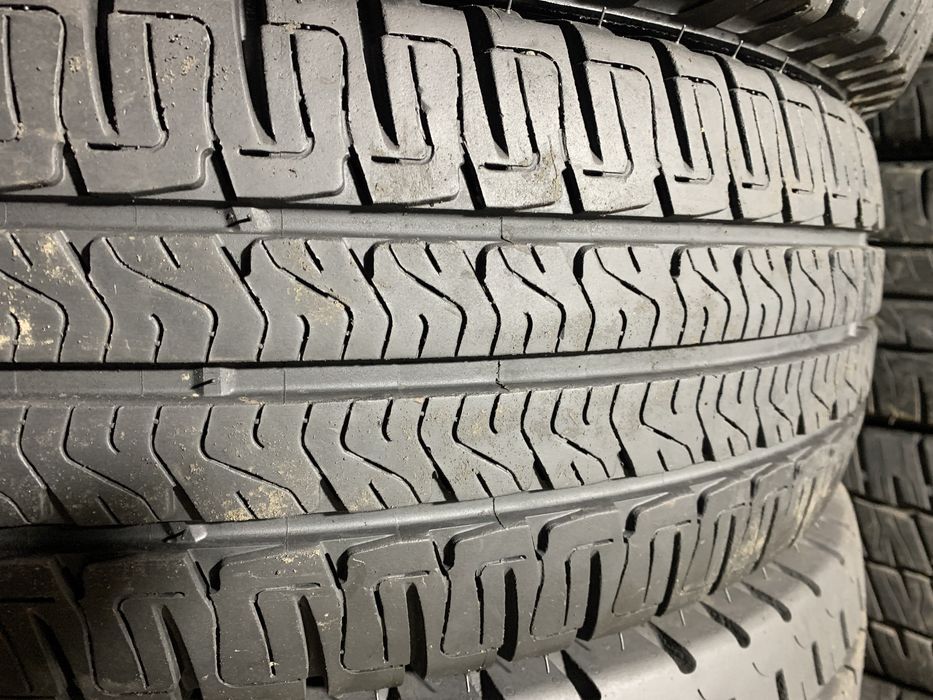 Шини б/у лето 215/70-15c Michelin Agilis Camping