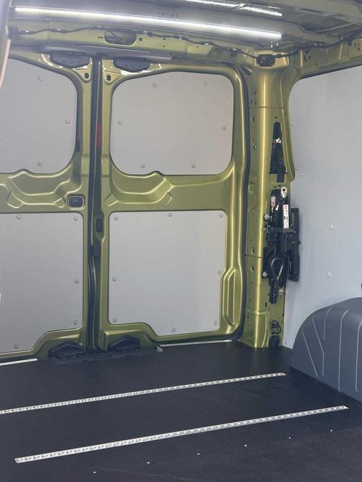 Ford Transit L1 Podłoga Brązowa 9 mm. MONTAŻ,WYSYŁKA GRATIS !