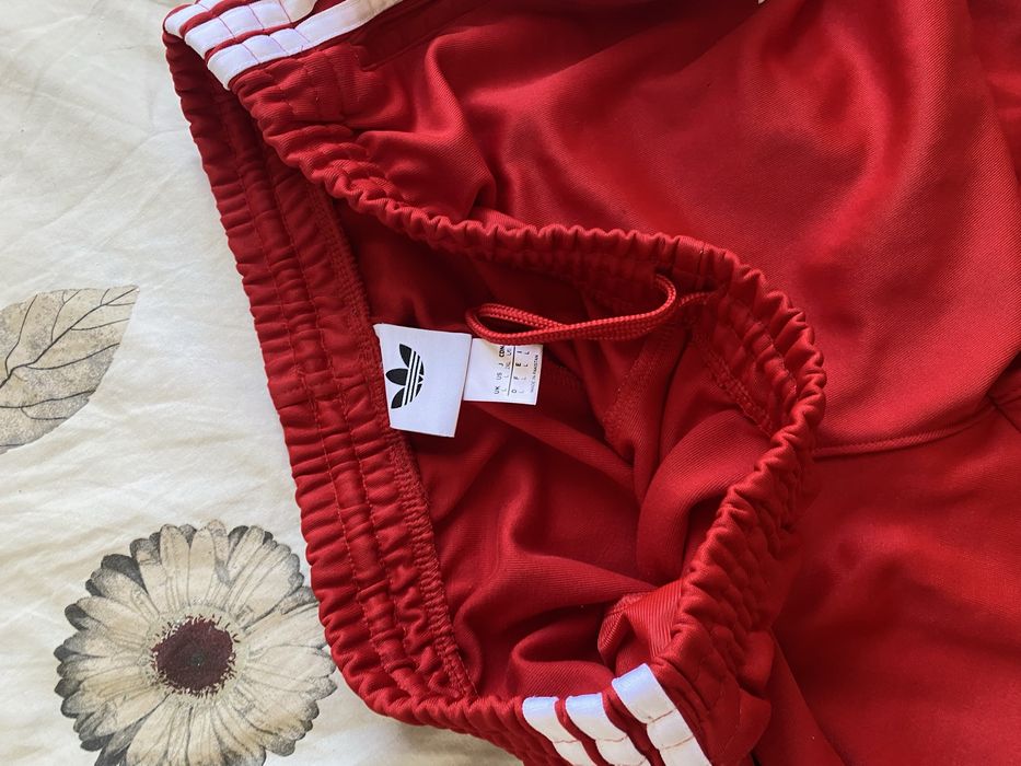 Calça da adidas tamanho L