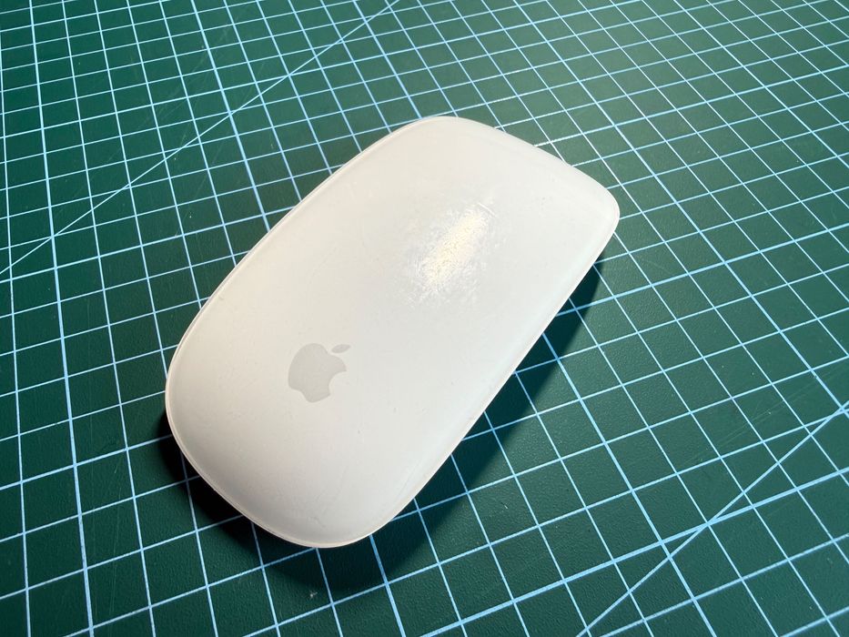 Magic mouse lightning