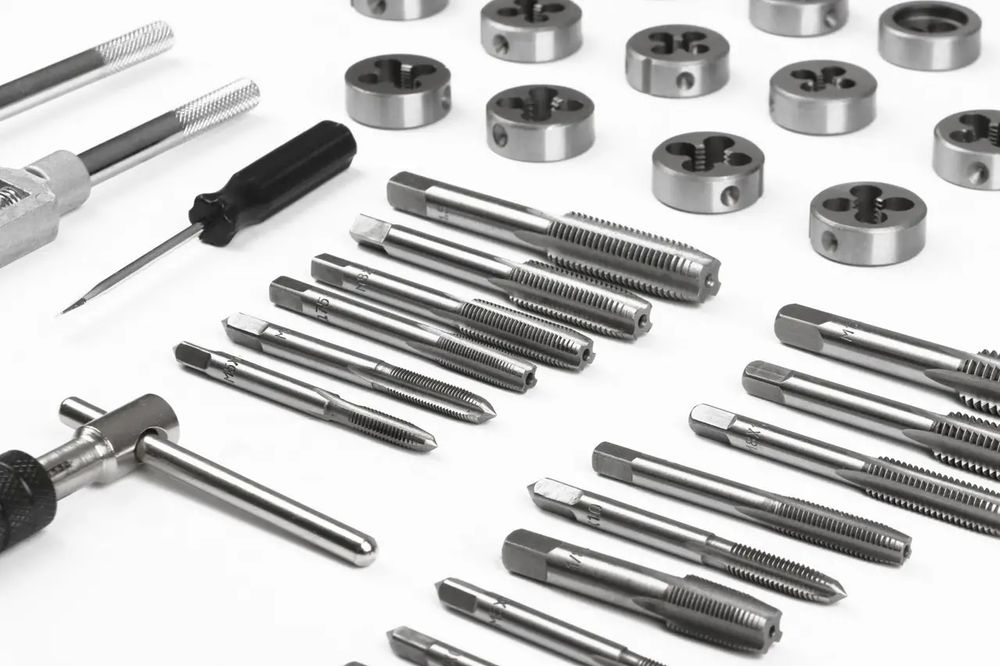 Набір мітчиків і плашок GUT MECHANIC 40 шт TDS-10040 Германия Нові