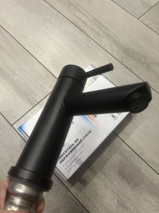 Змішувач для умивальника Mixxus SUS-001-A чорний | нержавіюча сталь