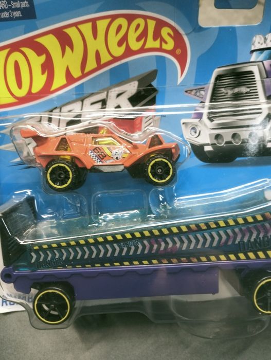 Hot Wheels rumble Road ciężarówka resorek autko nowy