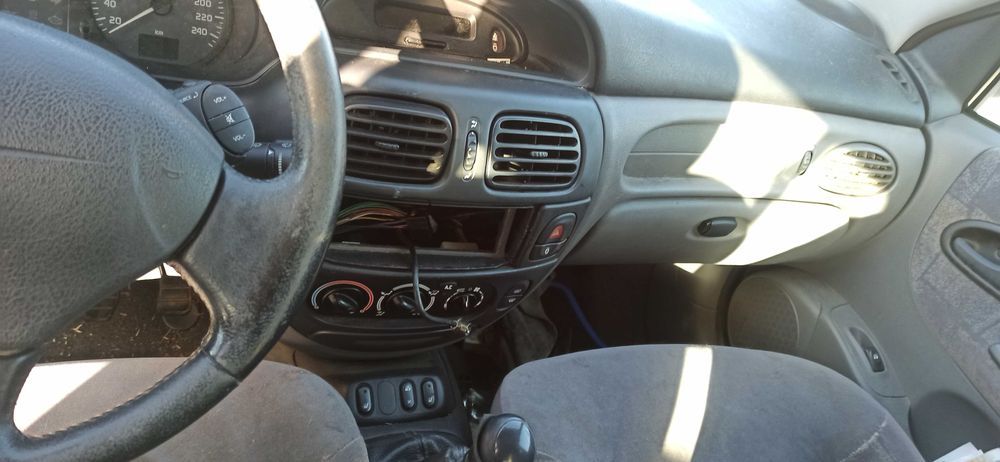 Renaul Megane para Peças