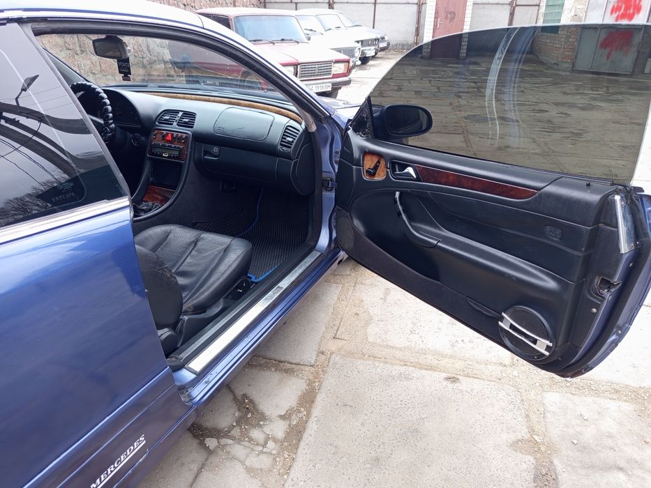 Мерседес CLK 200