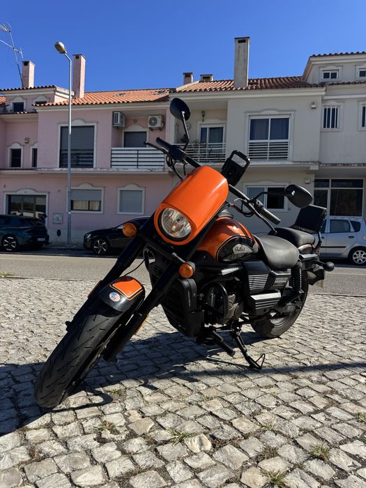 Mota UM Renegate  125cc - 11.275 km