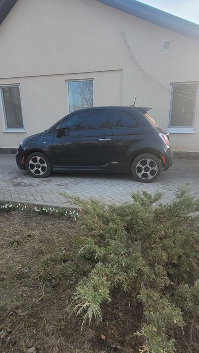 Fiat 500e електричний