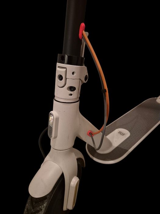 Hulajnoga elektryczna XIAOMI Mi Electric scooter3