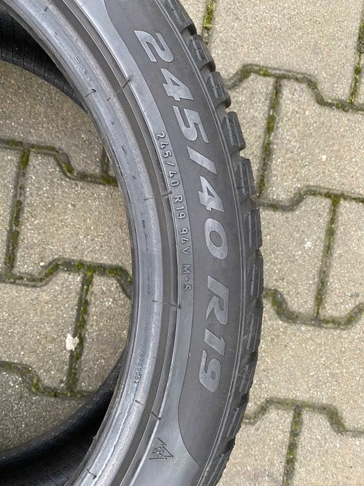Sprzedam komplet 4 opon zimowych Pirelli Sottozero