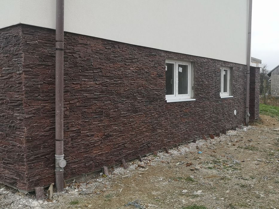 Układanie kamienia elewacyjnego dekoracyjnego