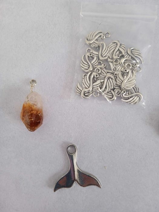 Pendentes variados - Quartzo, pedras, fantasia, murano