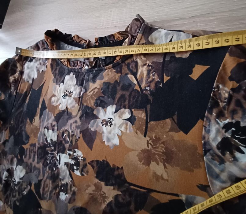 Bluzka damska w kwiaty r. 42, LUXZUZ
