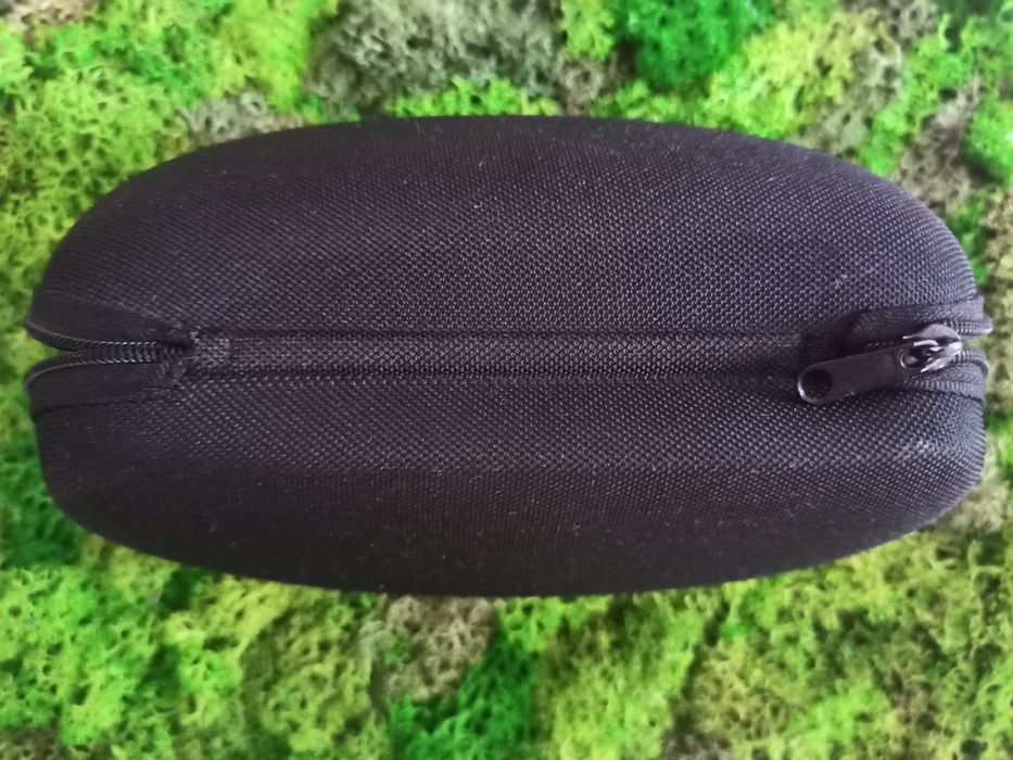 Футляр для очков.Футляр  для окулярів