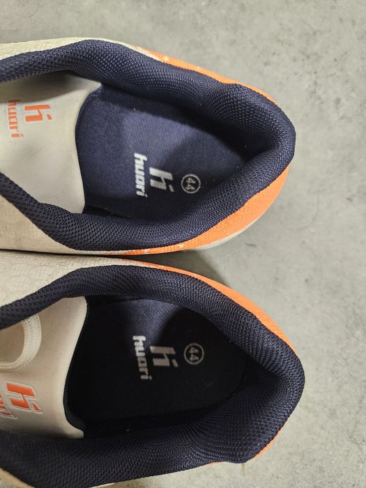 Turfy korki huari 44