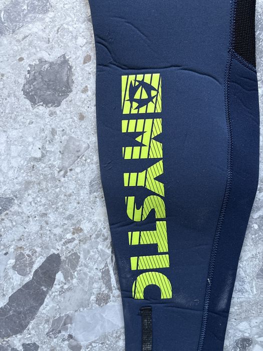 Mystic — pianka wakeboard/kite shorty