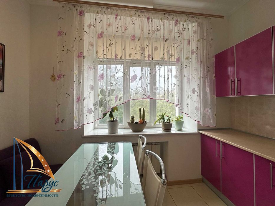 1-кімнатна на Маяковського сталінка 3/4 пов.