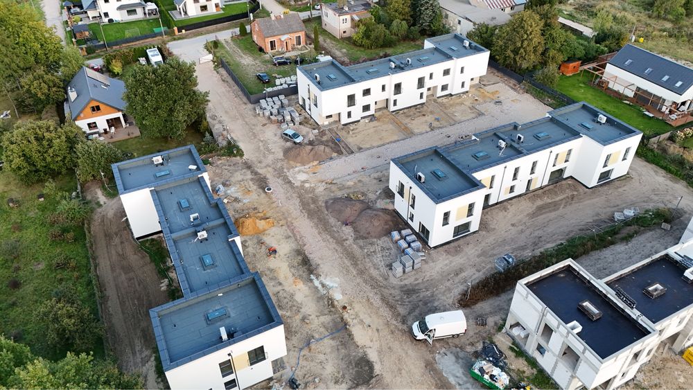 Dachy płaskie Hydroizolacja Membrana Tarasy Balkony Obróbka blacharska