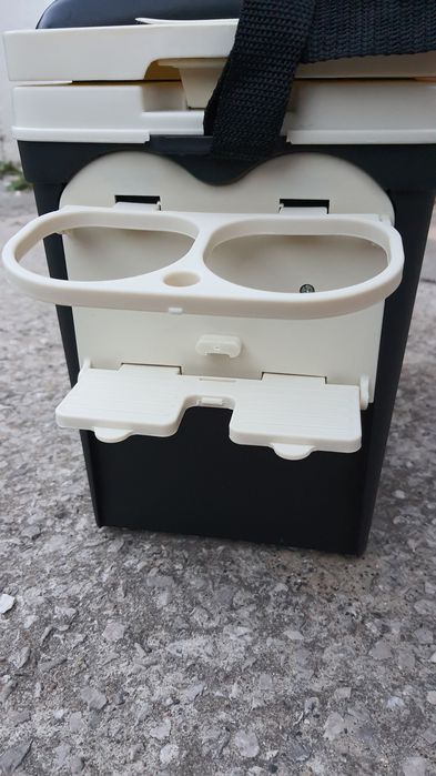 Chłodziarko-podgrzewacz samochodowy