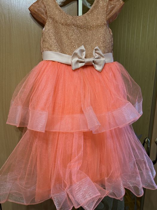 Плаття святкове для дівчаток