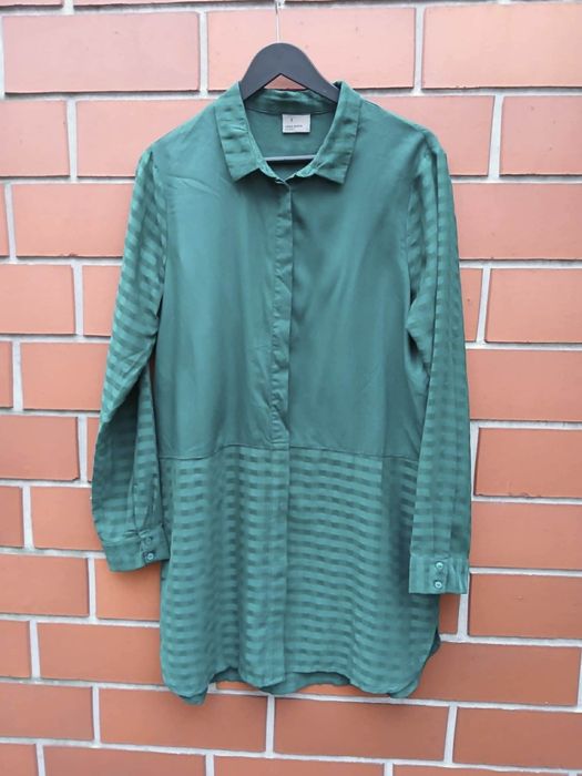 Zielona koszula wiskoza długa bluzka koszulowa z półprzezroczystym wzorem w paski Vero Moda