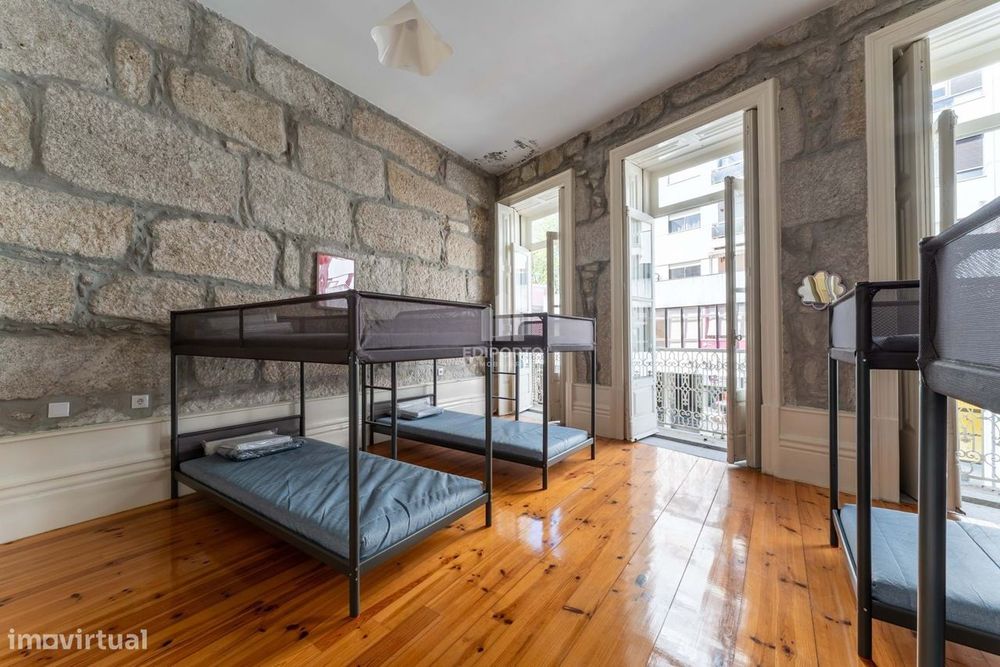 Residencial Estudantes- Prédio Arrendamento Rua Santa Catarina -Porto