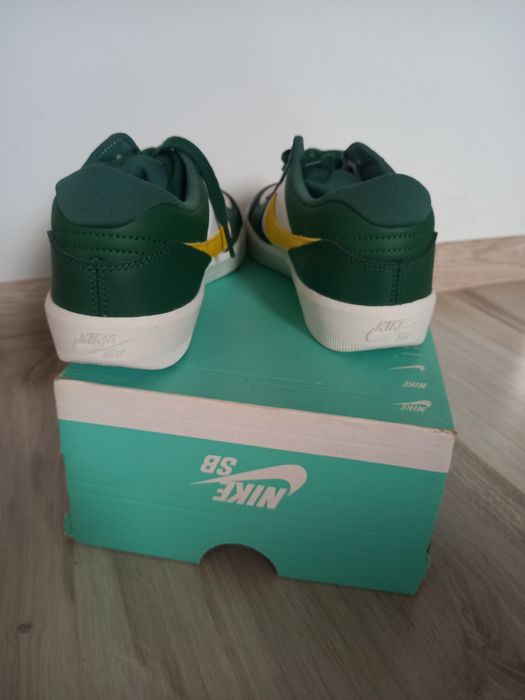 Buty Nike r. 38.5