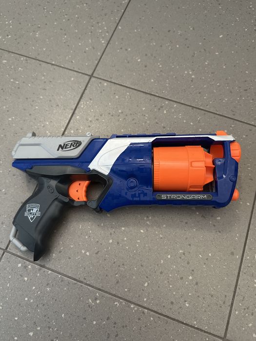 Nerf strongarm elite