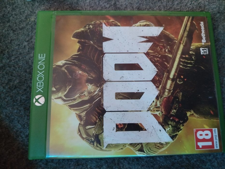 Диск Fifa 22 + Диск Doom