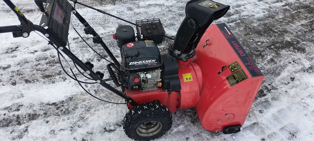 Odśnieżarka spalinowa