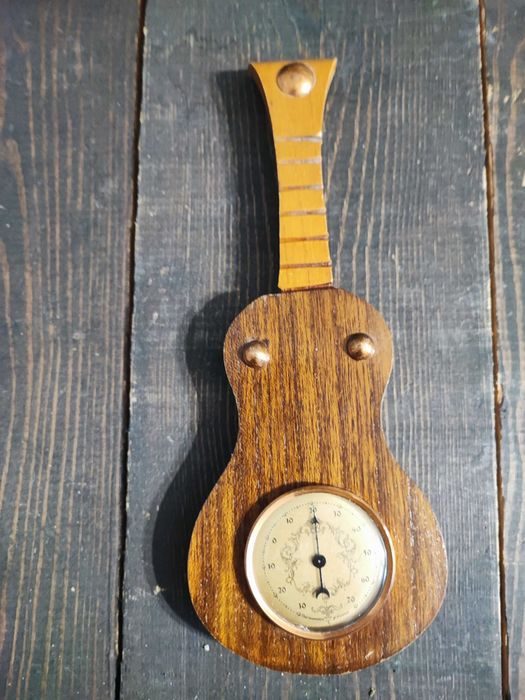 Drewniany barometr gitara Vintage