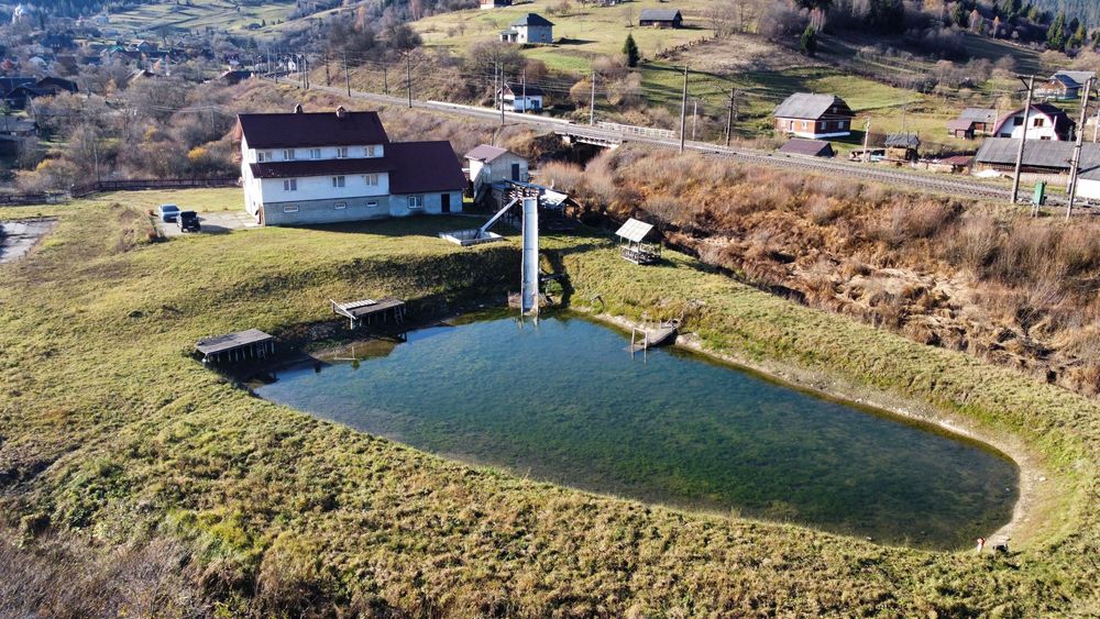 Гірська Вілла з Озером в Тернавці. База Відпочинку. Номери, Лазня.