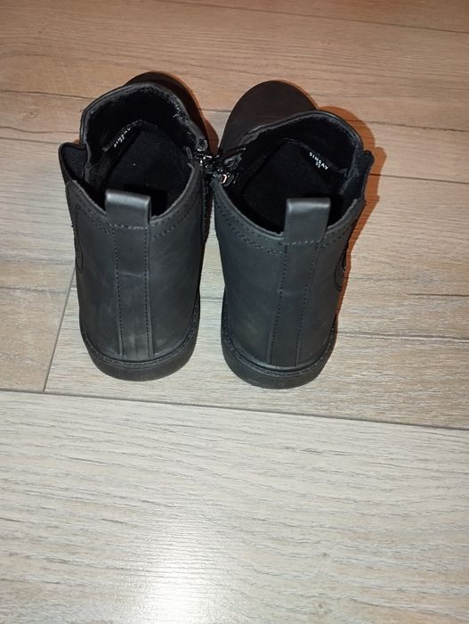 Sztyblety z imitacji skóry r.32