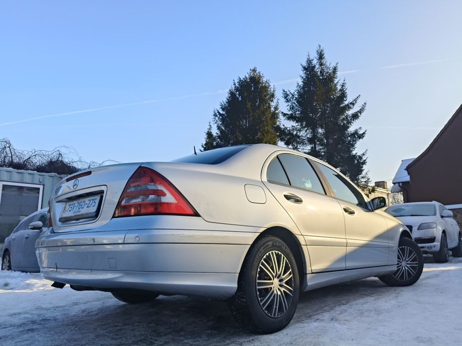 Mercedes Benz C klasa 1.8 benzyna kompresor// super stan// 2006 okazja