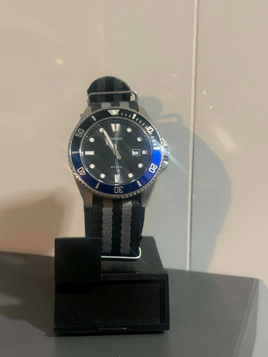 Zegarek Casio mdv 107, wodoszcz 200m, 47mm/Komis Krzysiek