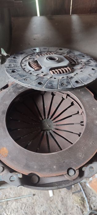 Продам Щеплення Сітроєн берлінго 2.0