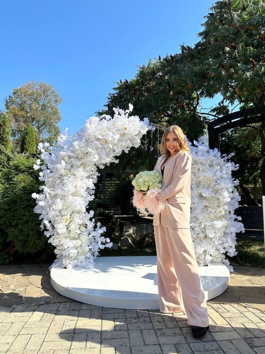 Продам костюм від Zara