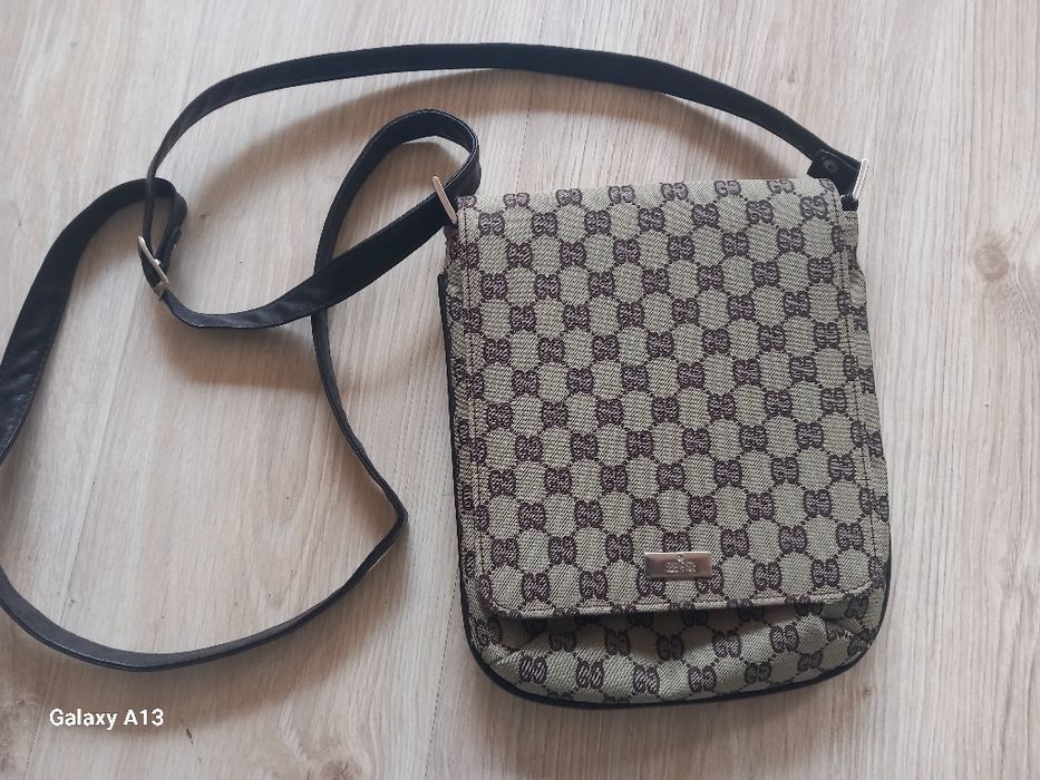 Gucci listonoszka nerka vintage