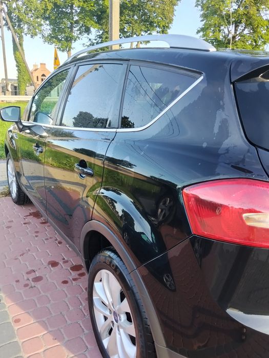 Ford.  Kuga 2009