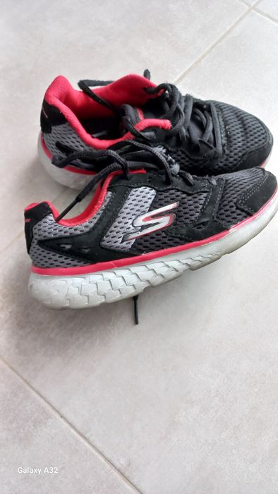 Vários ténis menino